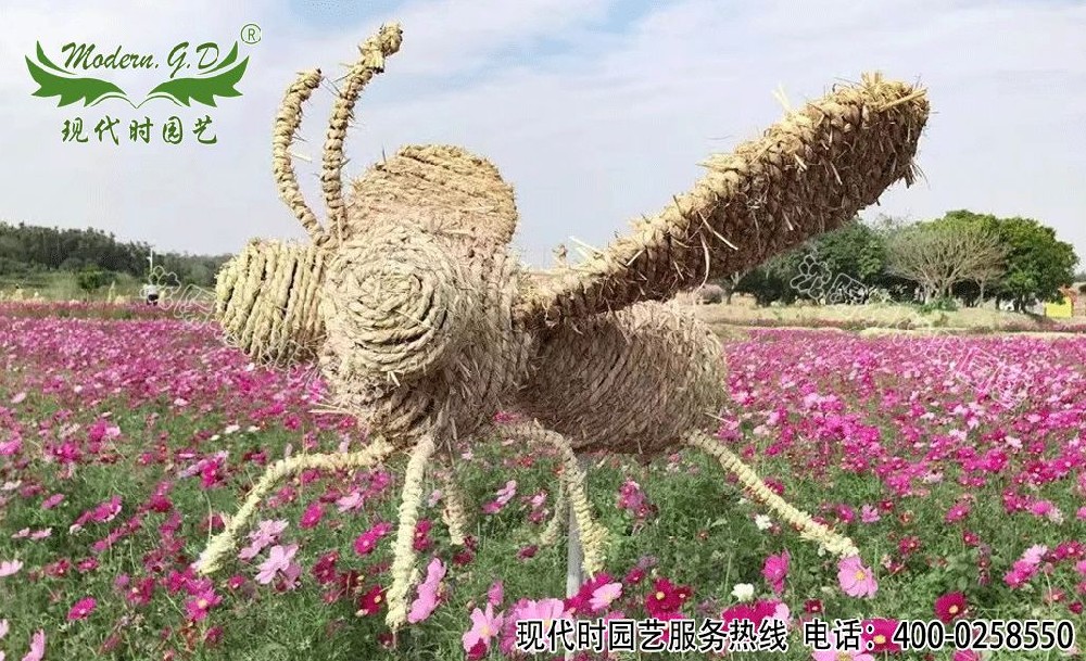 稻草雕塑